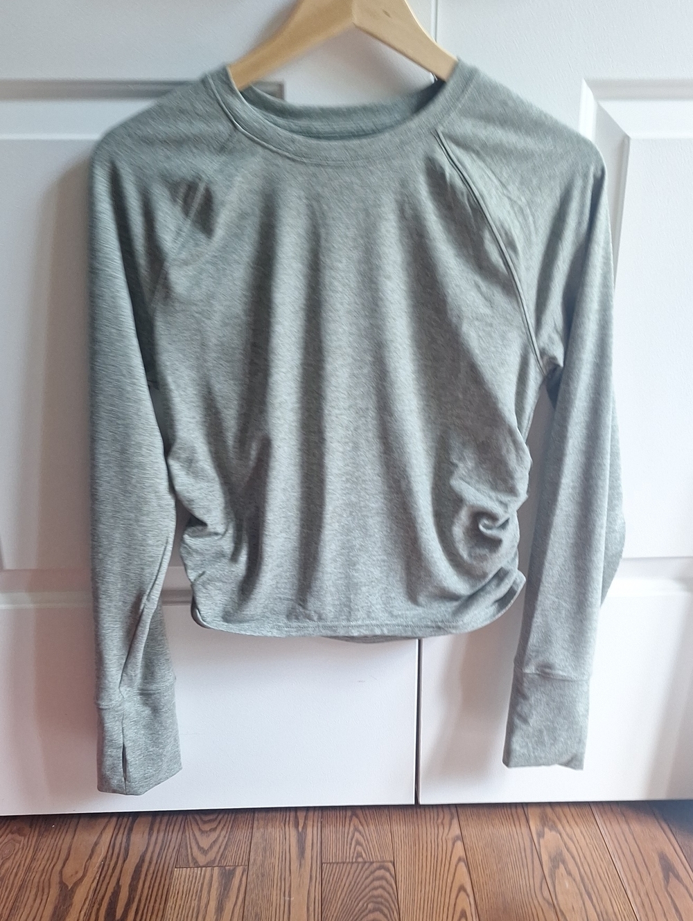 NWT Women's Offline By Aerie Heather Greenish-Gray Long-Sleeve Top